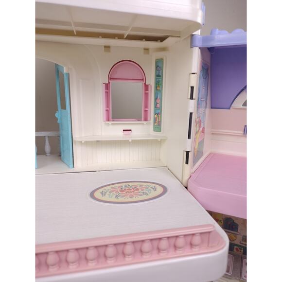 Fisher Price Loving Family Grand Dollhouse 1997 Purple Roof / Accessories VTG - Picture 12 of 16